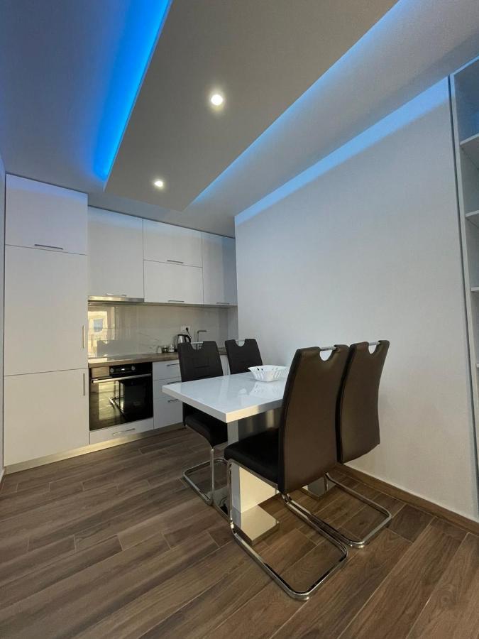 Charm Apartment Petrovac ภายนอก รูปภาพ